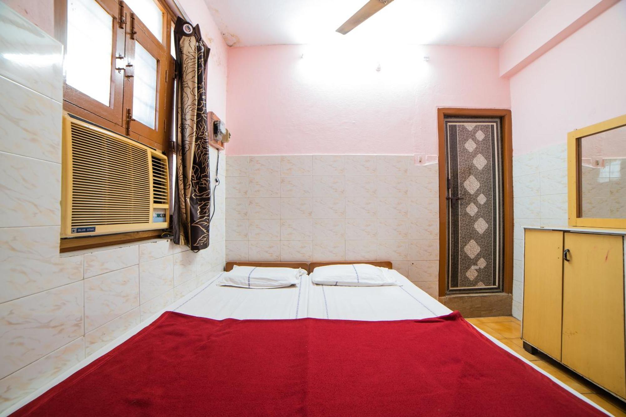 Hotel O Sree Radha Lodge Near Snow World Secundurabad Esterno foto